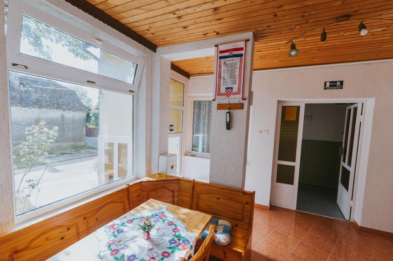 Apartman Marta I Soba Maja Gradiste Exterior photo